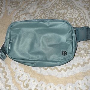 Lululemon Everyday belt bag